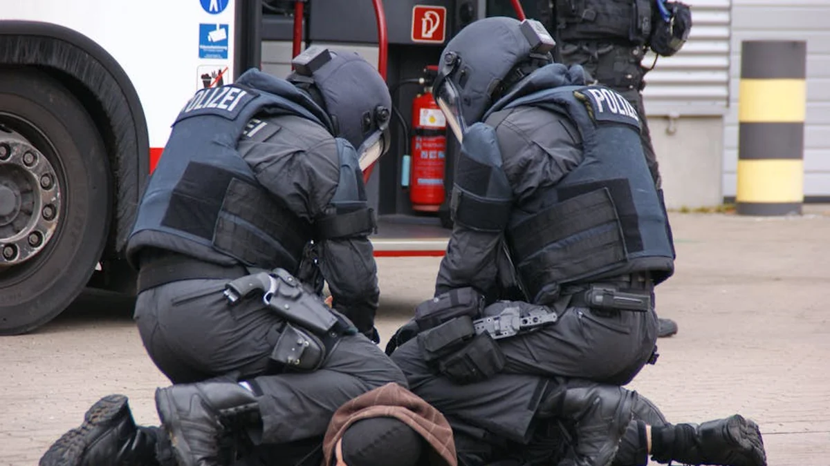 A German citizen was quietly smuggling drugs in a suitcase on a bus with counterfeit personal belongings