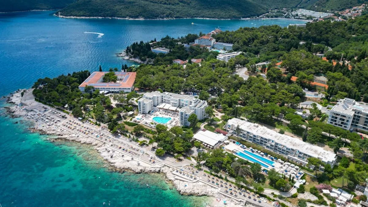 Bitka proti brisačam na Hrvaškem in v Grčiji: kazni tudi do 60.000 evrov