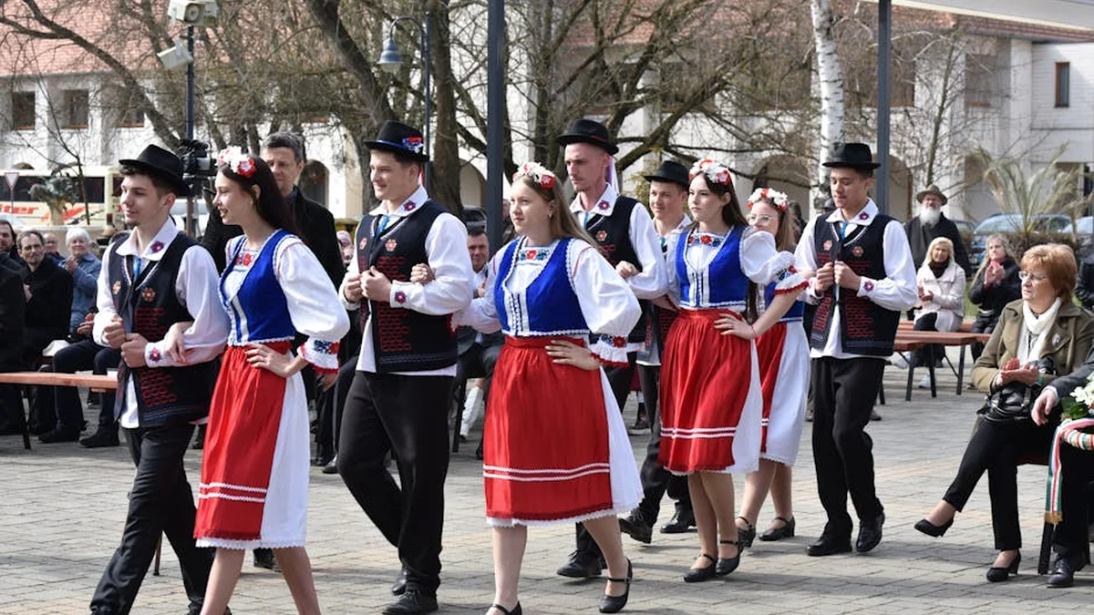 European country with a big shortage of men – women hire men