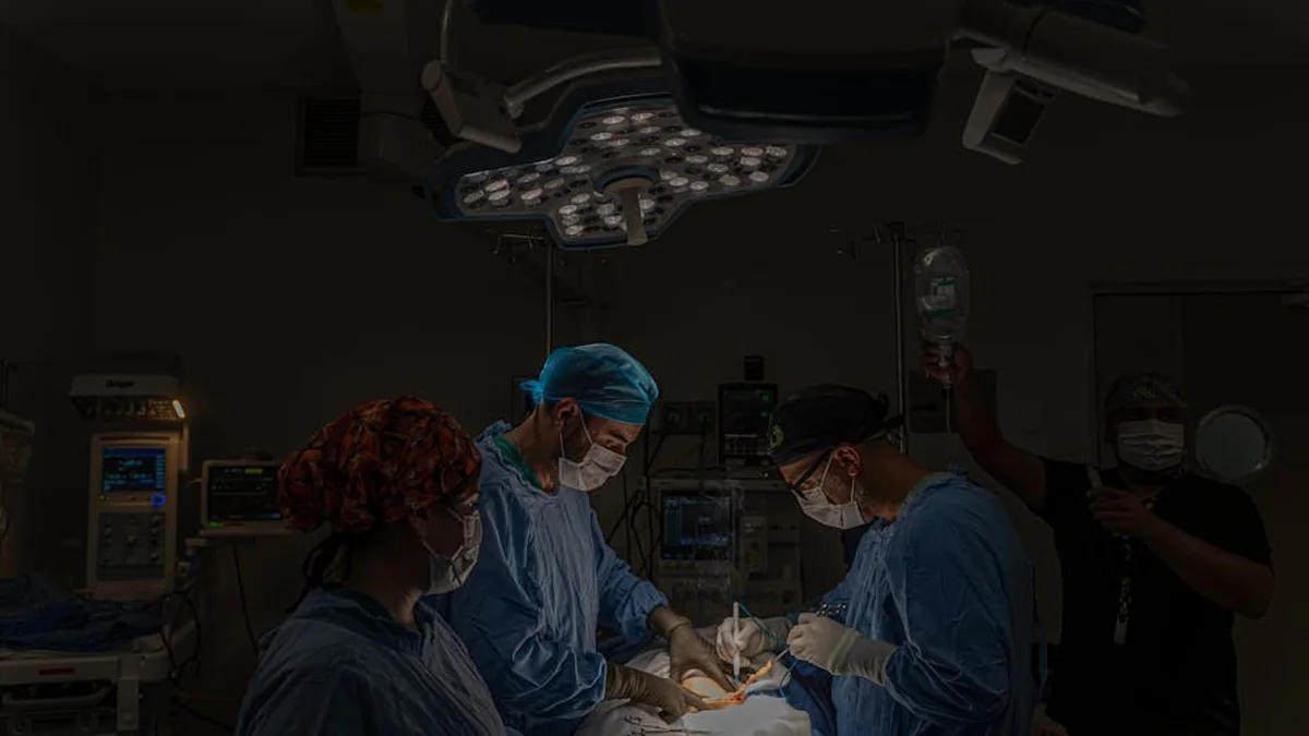 Marquez uspešno prestal operacijo stopala in rame