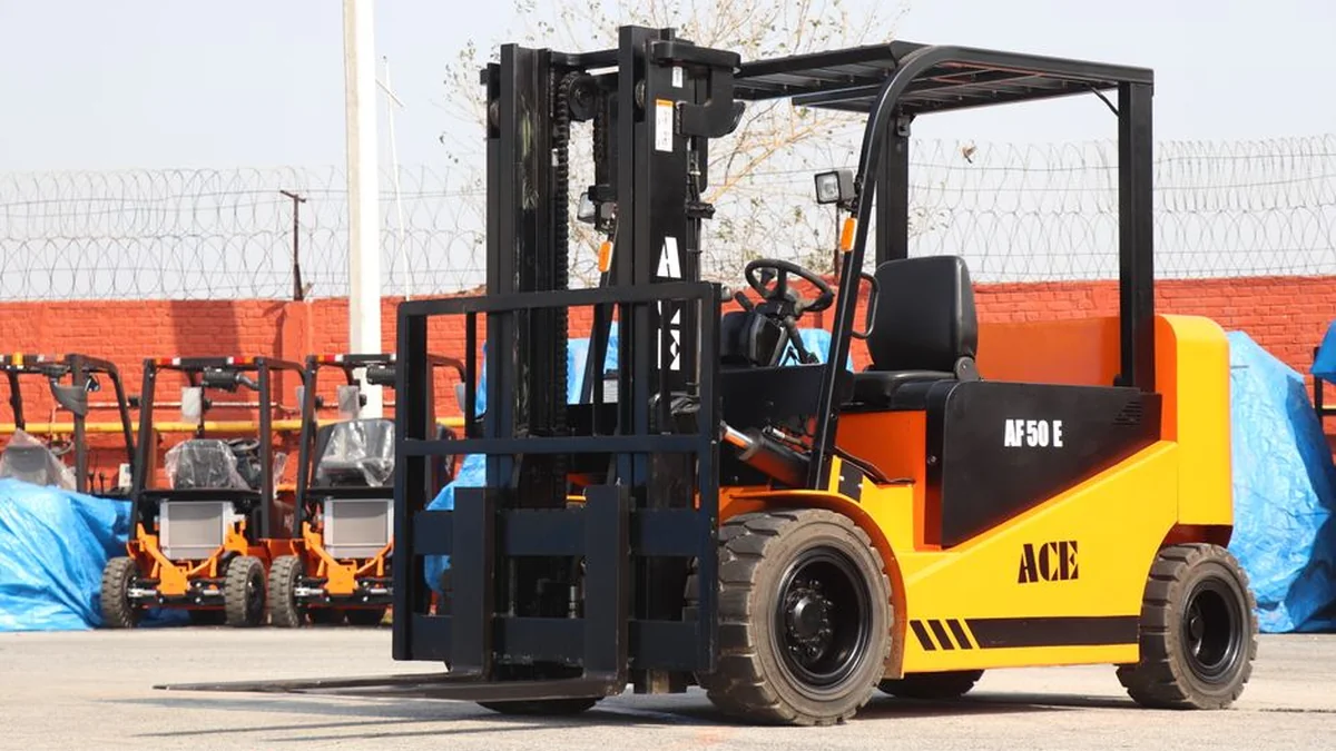 A fall from a forklift was fatal for a 30-year-old man