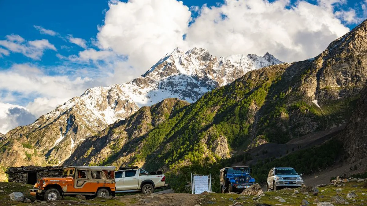 The famous Nepalese mountaineer died after a landslide in Pakistan