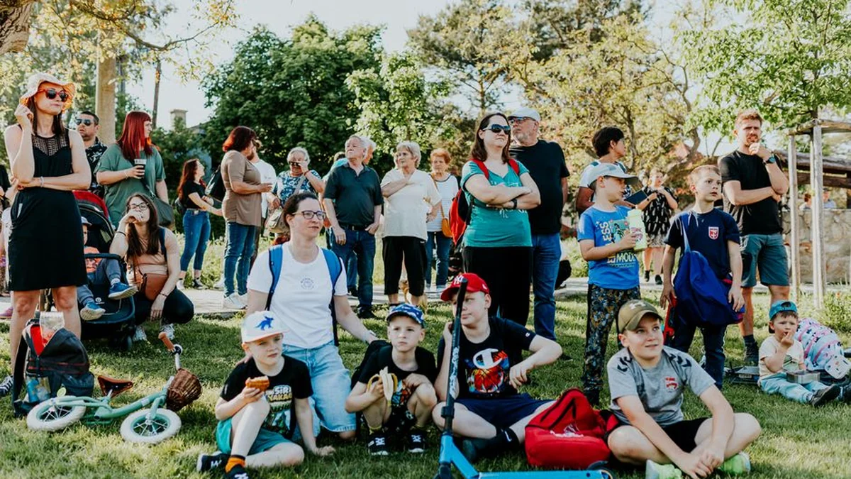 So otroci danes bolj obremenjeni kot nekoč? Razlog ni le v polnih urnikih