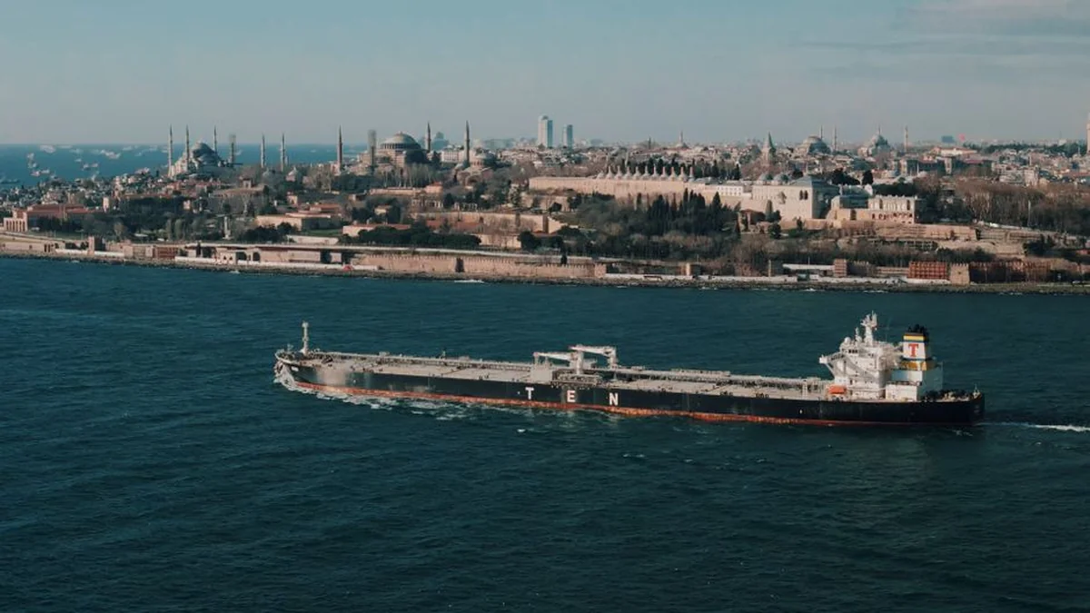 ZDA napadle pet iranskih tankerjev, eden potonil